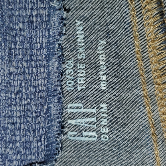 Gap Maternity Jeans - Picture 5 of 6